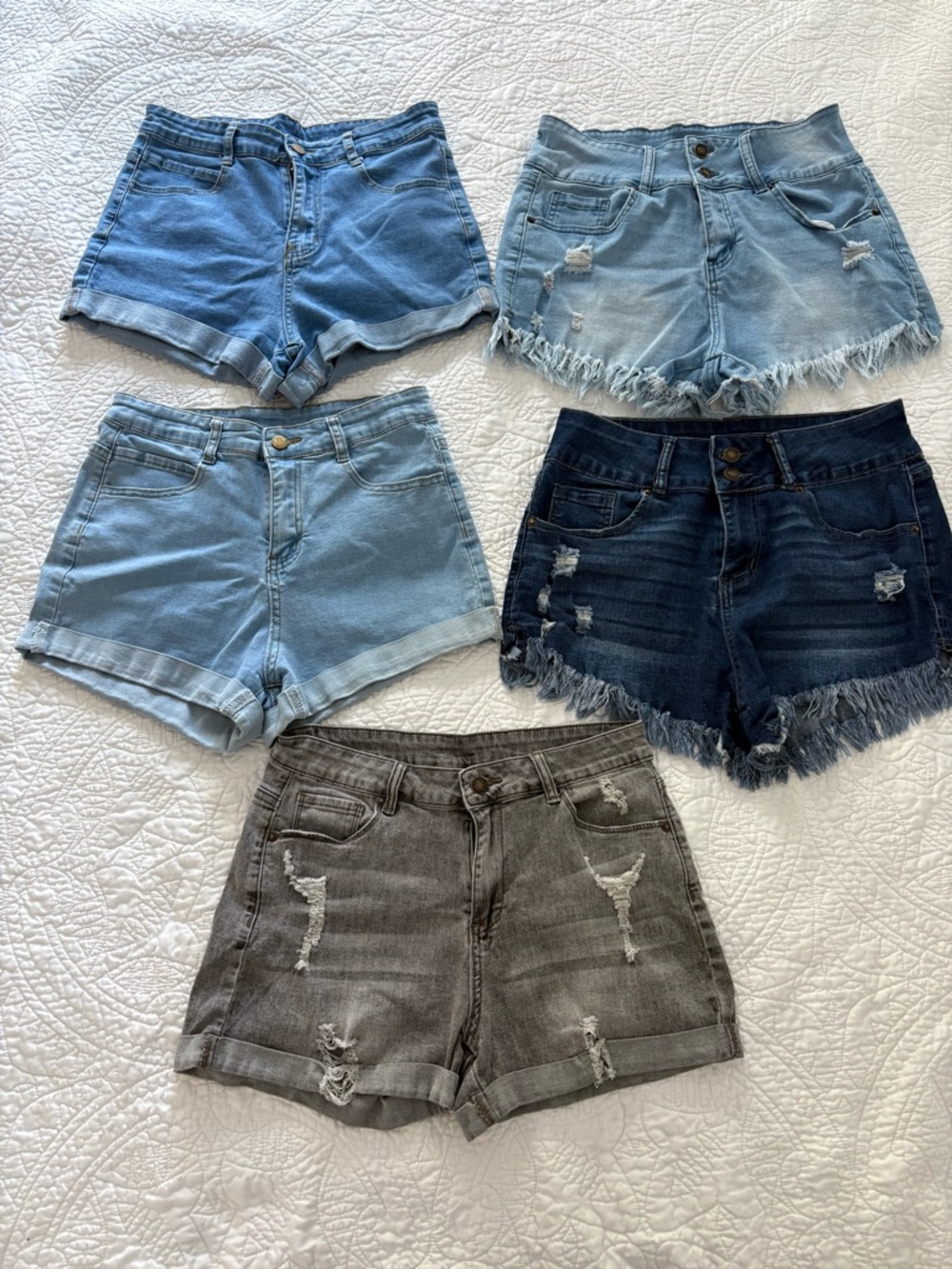 Bundle 5 Women’s Denim Shorts Size M High Rise Distressed Jean Shorts Summer
